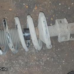 Volvo XC90 D5 2.4 Right Side Front Shock Leg 2005