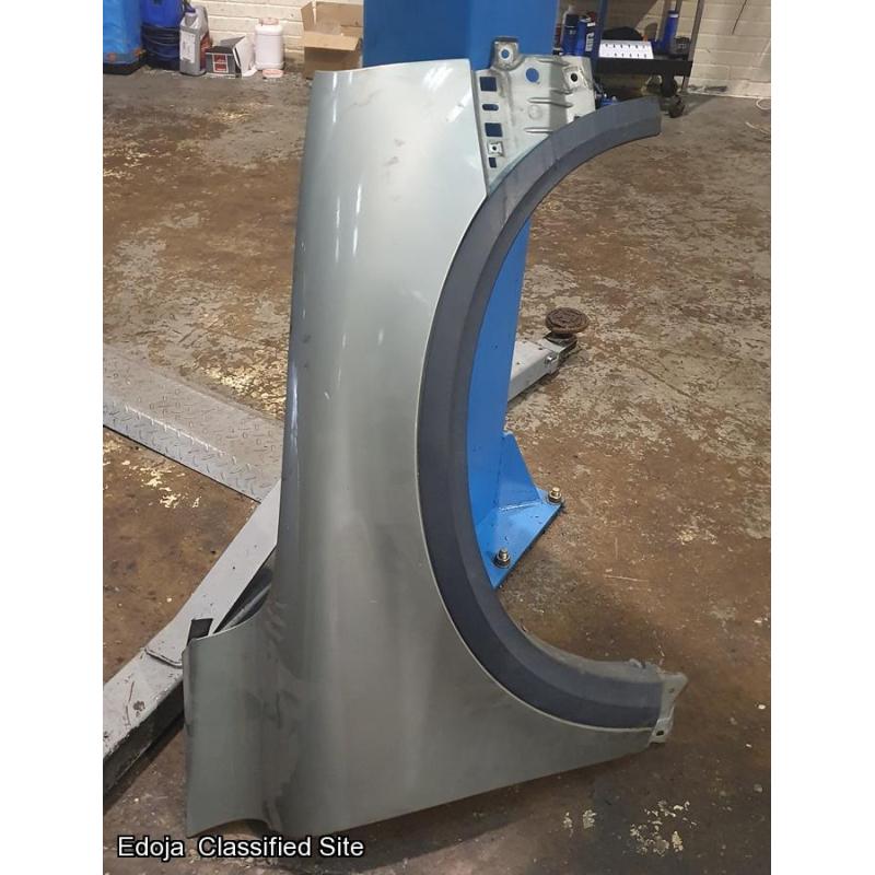 Volvo XC90 Right Side Front Wing Grey 471-46 2005