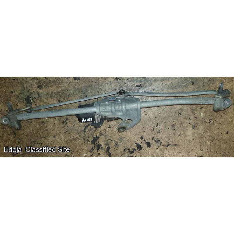Mini Cooper S Front Wiper Motor And Linkage 2006
