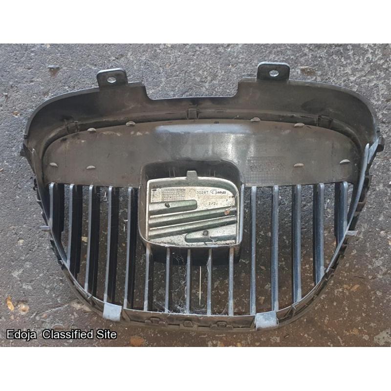 Seat Ibiza Front Bumper Grille 2005
