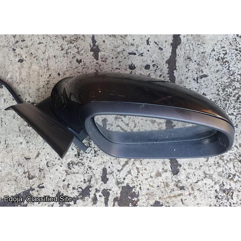 Vauxhall Astra J Right Side Wing Mirror Black 2011