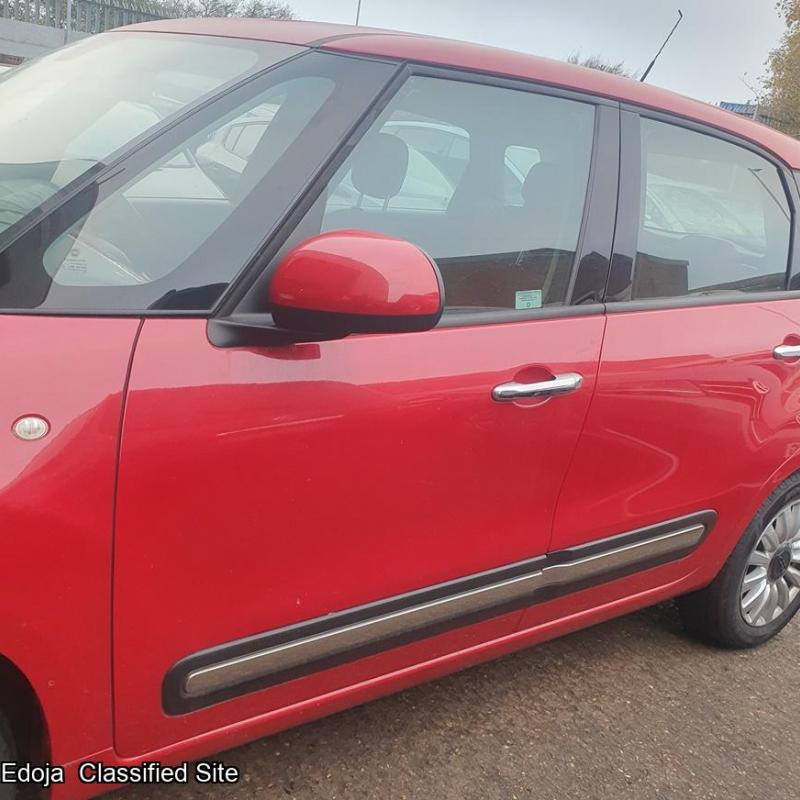 Fiat 500 Lounge Front Left Side Door Red 111/A Complete 2013