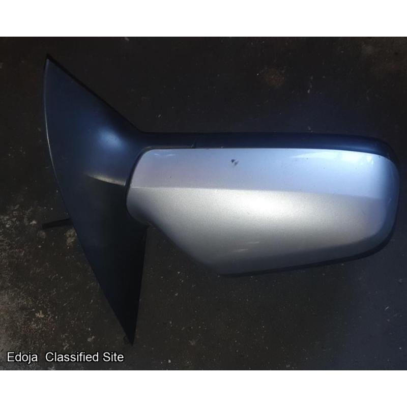 Vauxhall Astra Mk4 Right Side Wing Mirror Silver 2003