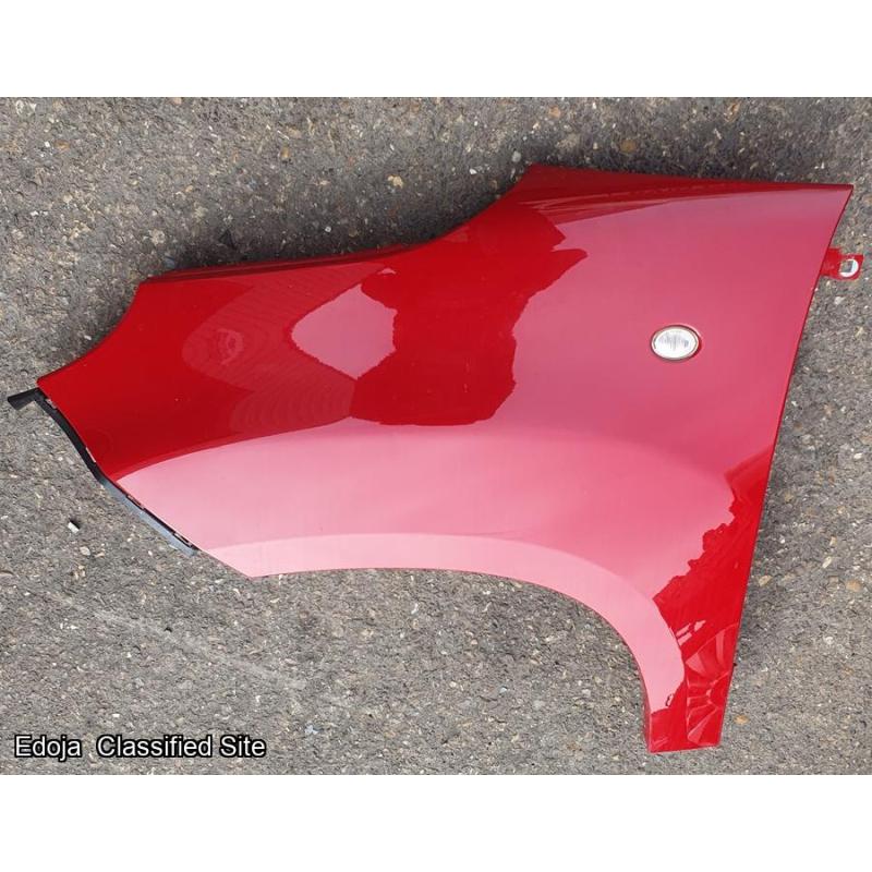 Fiat 500L Left Side Front Wing Red 2013