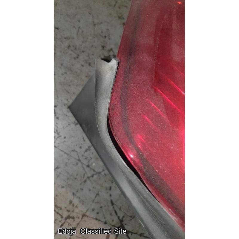 Toyota Avensis Right Side Rear Light 2004