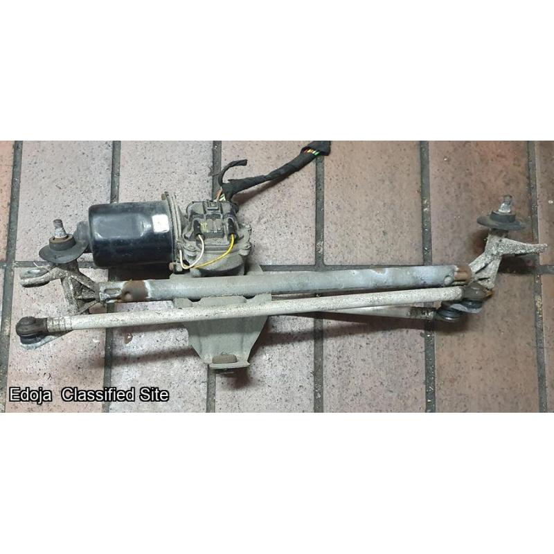Vauxhall Corsa C Front Wiper Linkage And Motor 2005