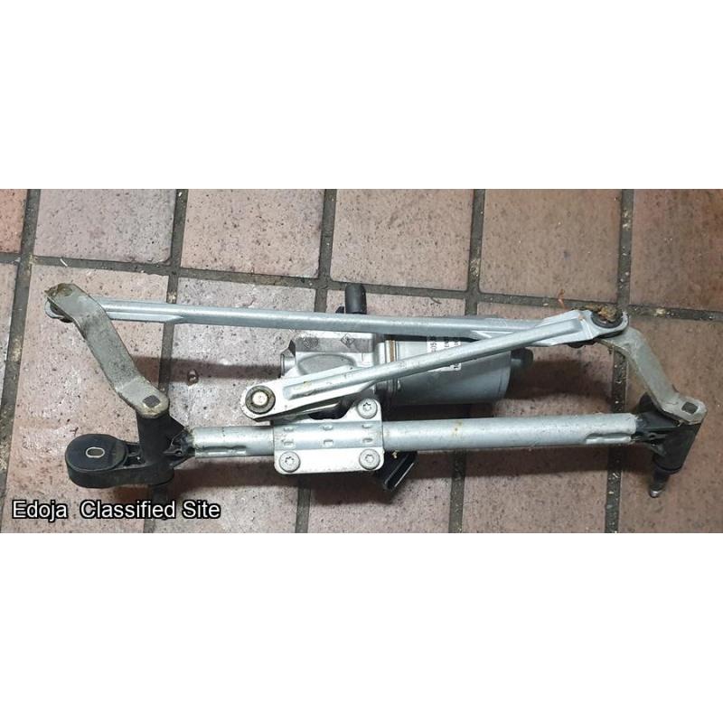 Vauxhall Corsa D Front Wiper Linkage And Motor 2008