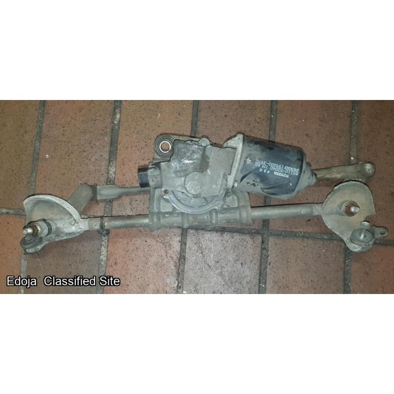Mazda 6 Front Wiper Motor And Linkage 2006