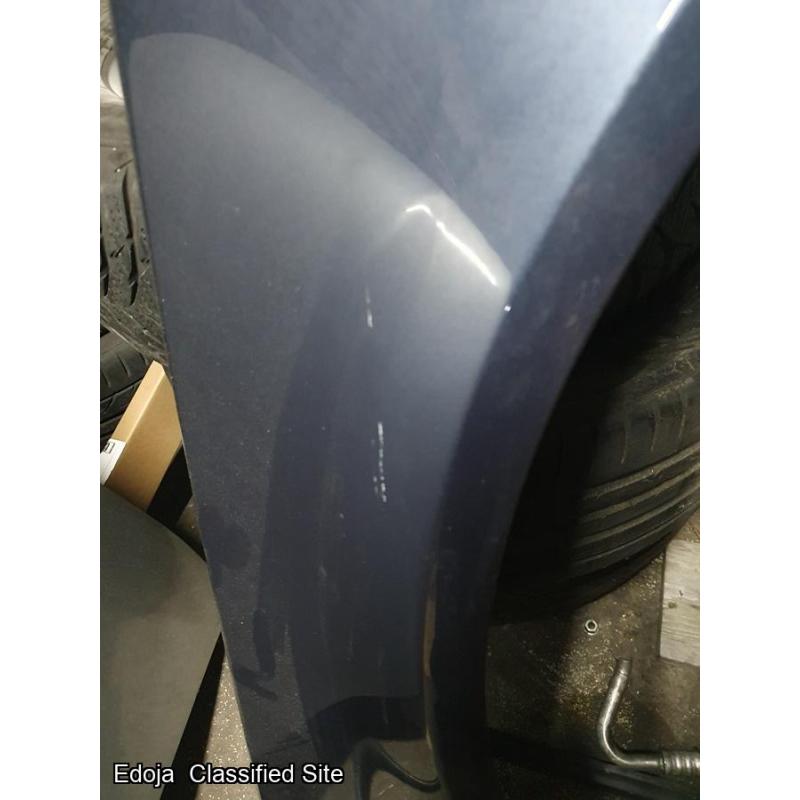 Vauxhall Isignia Right Side Front Wing Z168 2010