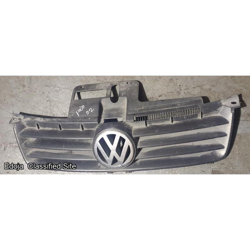 VW Polo Front Bumper Grille 2002