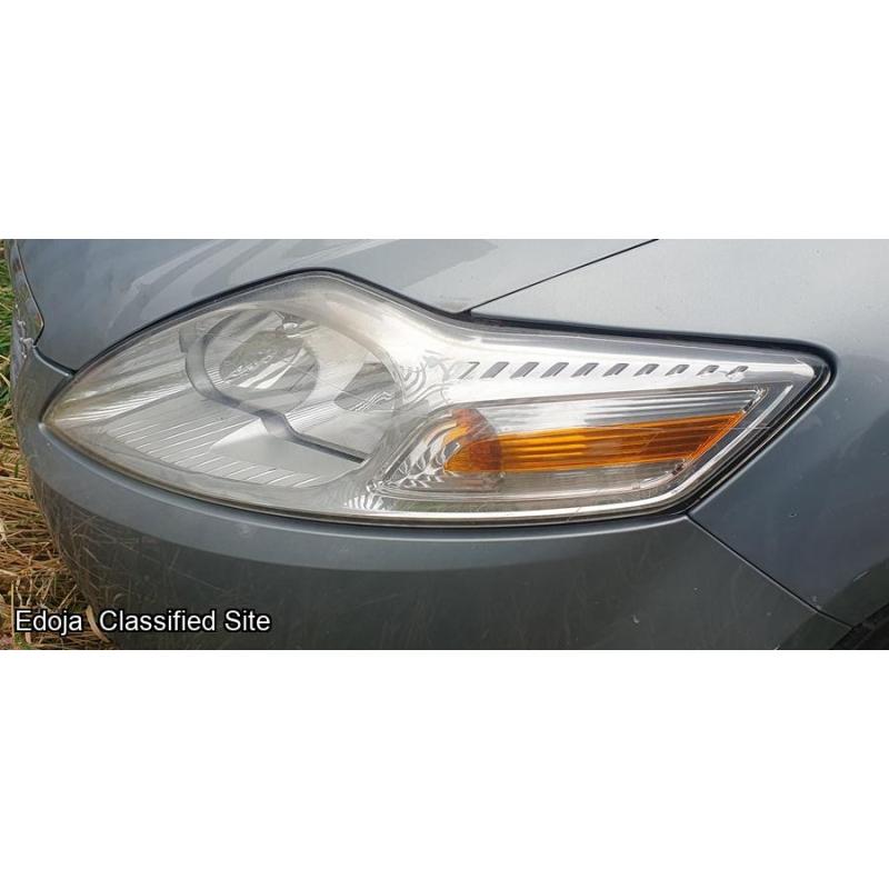 Ford Mondeo Mk4 Estate Left Headlight Light 2010