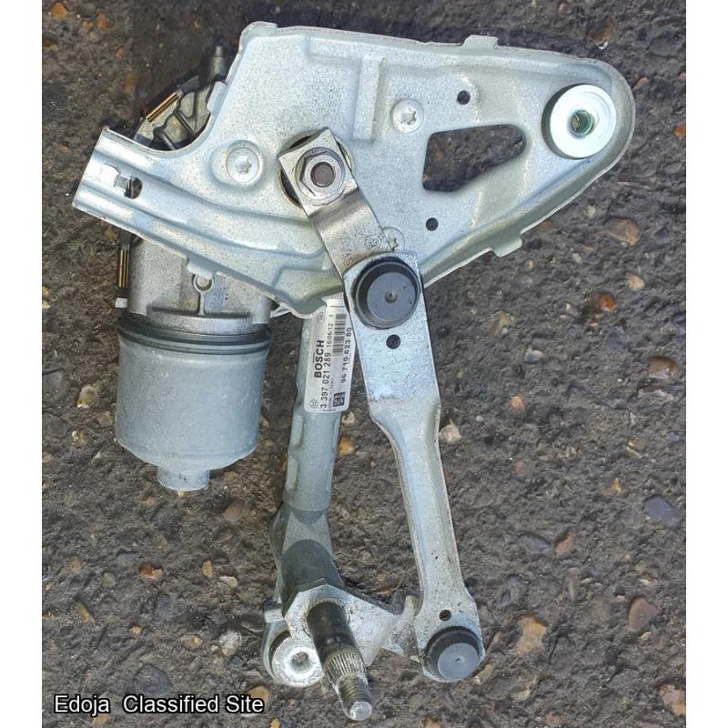 Peugeot 5008 Driver Side Wiper Motor And Linkage 2012