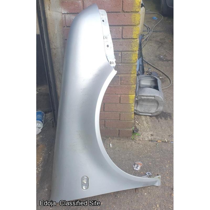 VW Bora Right Side Front Wing Fender Silver 2005
