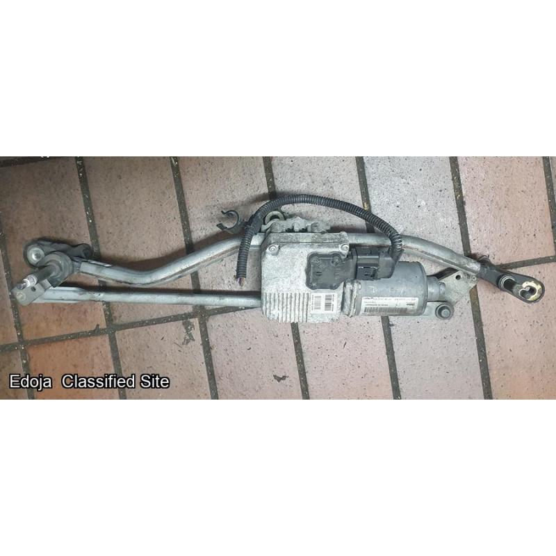 Audi S4 Front Wiper Motor And Linkage 2012