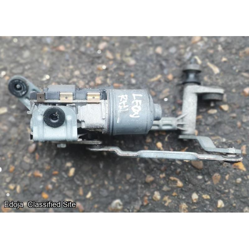 Seat Leon Left Side Front Wiper Linkage And Motor 2007