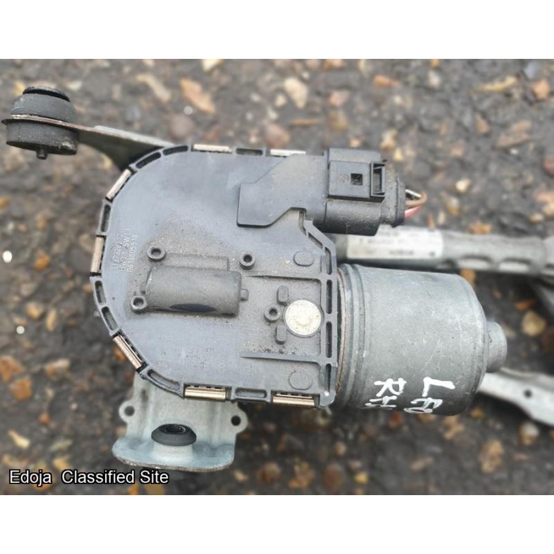 Seat Leon Left Side Front Wiper Linkage And Motor 2007