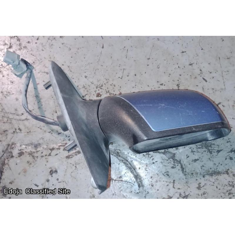 Ford Mondeo Right Side Wing Mirror Blue 2005