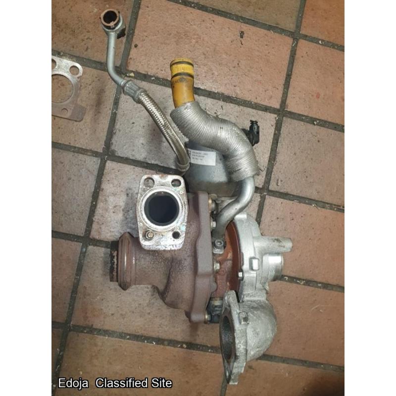 Peugeot 5008 1.6 HDI Turbo Charger 2013