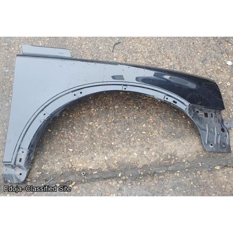 Volvo XC90 Right Side Front Wing Black 2009